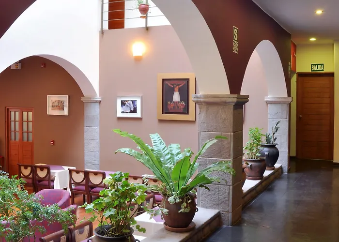 Hotel Mamasara 3*